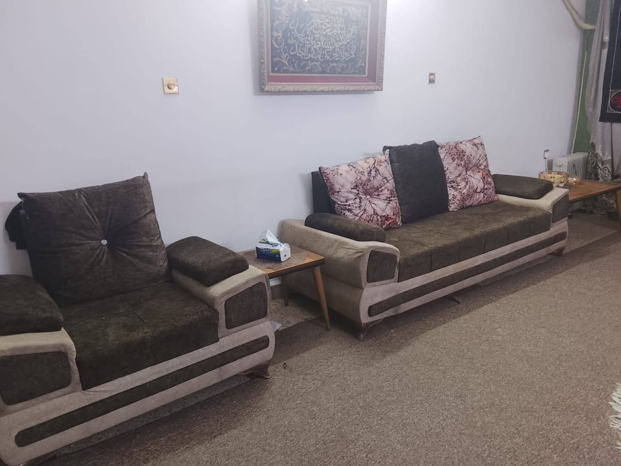 تخم 10 مقاعد
شغل عراقي📌🔔 نظيف استخدام قليل جديد
السعر  ٣٠٠ الف 
العنوان النجف الاشرف حي السعد
***********
