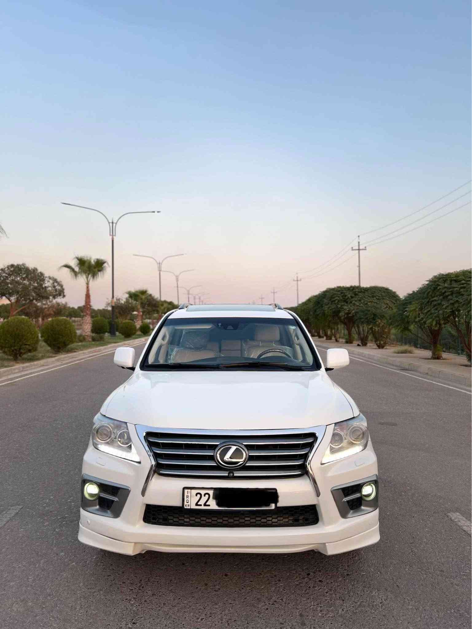 lexus lx 570 2010
کوردی /
مواسەفات / 1/1
مەکینە /  v8 5.7  کەپس
ڕۆیشتن/ 188
 
شکل گۆڕاوە بۆ 2015

       ڕقم سنوی نوێ 

ناونیشان/ هەولێر
واتساپ/***********

عربی/
مواصفات/ 1/1
2010 محدث الی ۲۰۱٥  

بــــــــدون ایرباك 
محرک /  V8 5.7
ماشی / 188 الف کم
ڕقم سنوی جدید 

عنوان/ اربیل
واتساب/*********** أربيل, العراق
