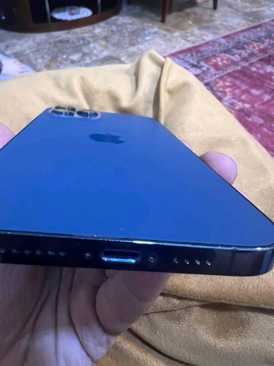 آيفون ١٢ برو ماكس • نظيف حيل • شرق اوسط