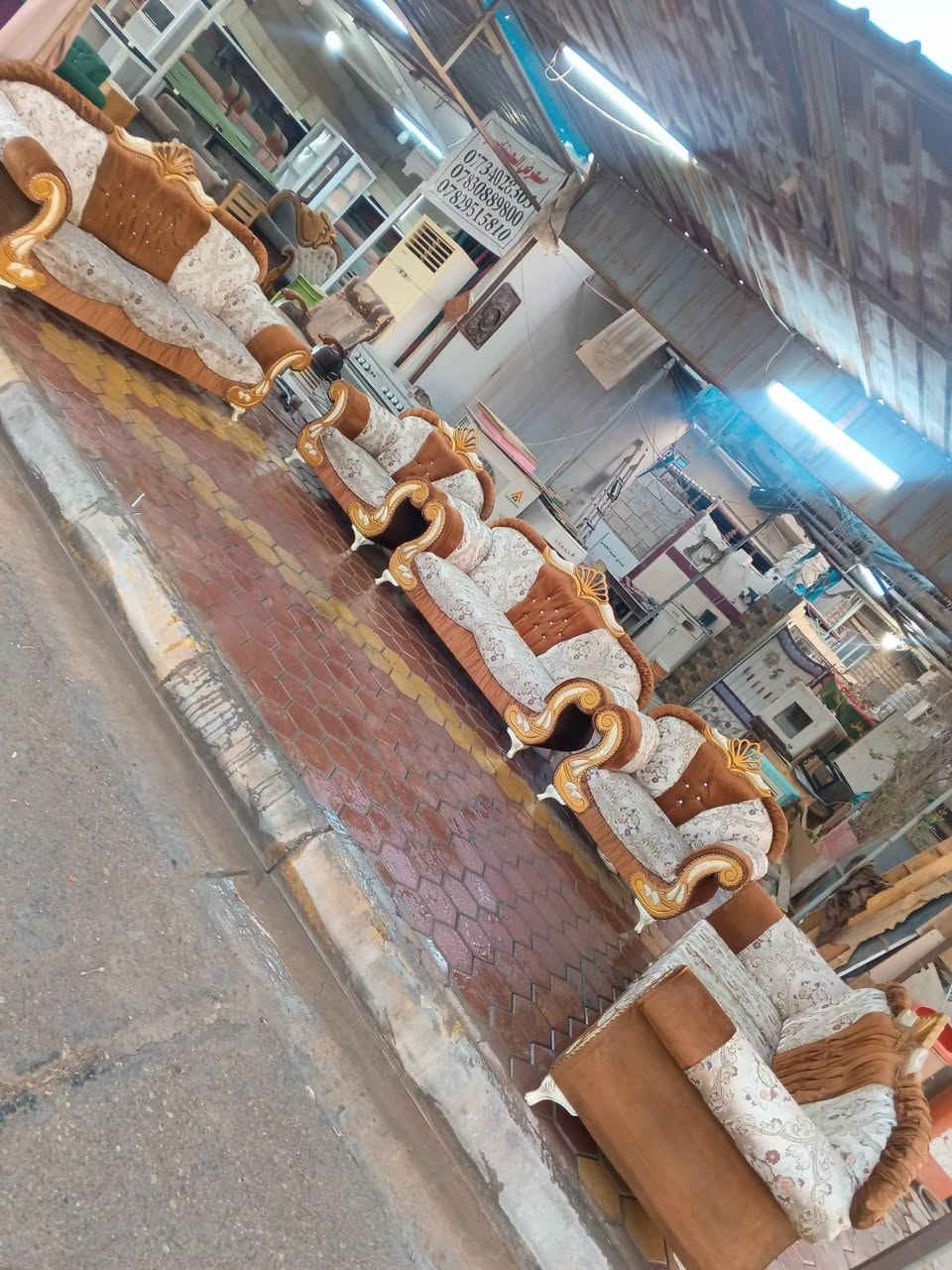 تخم تسكام ثكيل عشر مقاعد مستعمل نضيف السعر 🌹 250 🌹 قفل 🔒 ألف العنوان العزيزيه منطقة باب الحاره للمراسلة *********** يوجد واتساب وماسنجر وتوصيل لجميع المحافظات بل الاجره

نص مكتوب في الصور:
- ***********
- ***********
- ***********
- عرض الجنة
- ***********