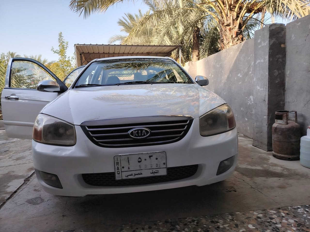 السلام عليكم
للبيع سيراتو 2009
سياره جديده خير من الله
كير مكينه حداديه تبريد كله جديد تخم تاير جديد سياره ما متعوبه مال جناي بسمي مداور مباشر
بيها فقط باب خلفي مبدل حاويه
السعر 89 وبيها مجال
العنوان كربلاء طويريج الخيرات
الهاتف ***********
