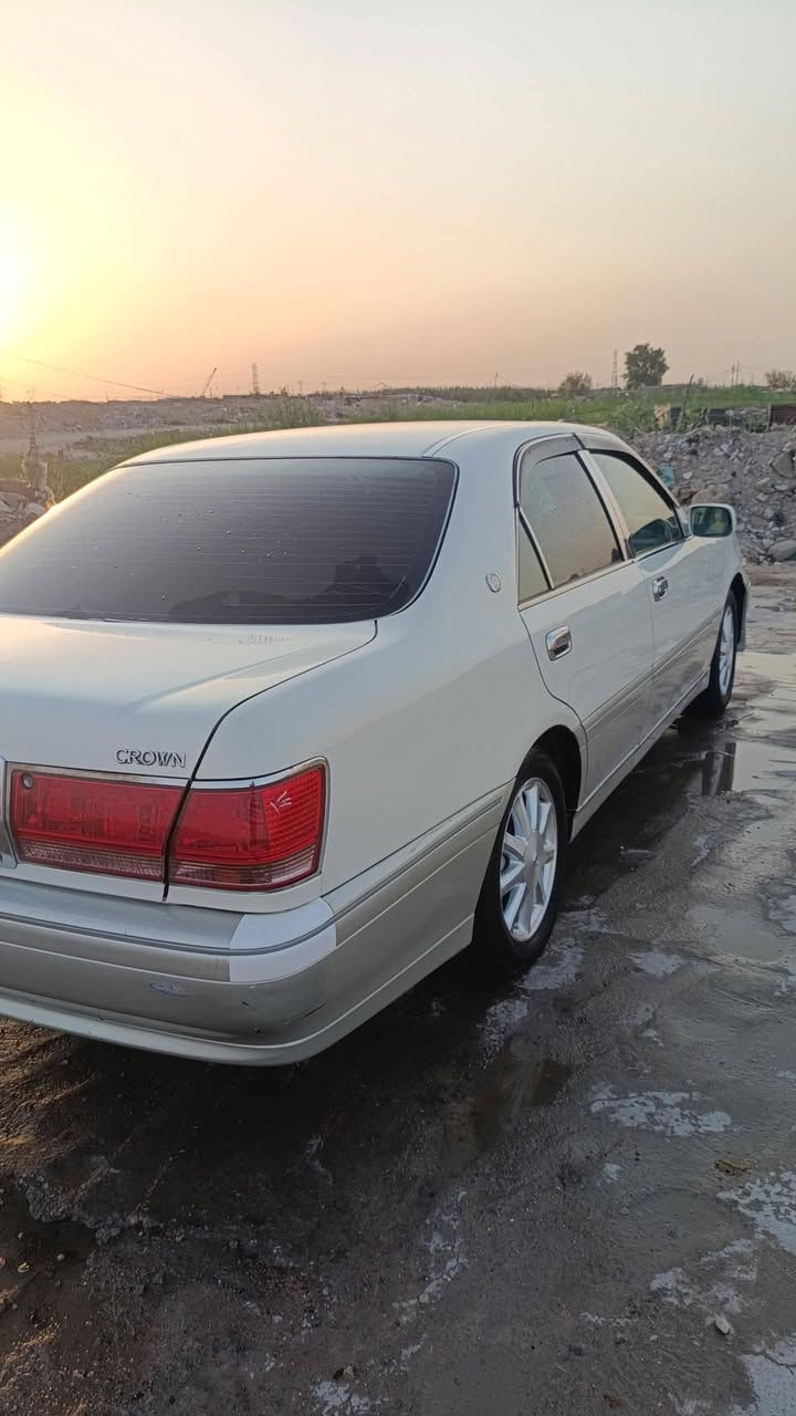 سلام عليكم ملكه البيع موديل2003 رقم انكليزي بسمي كفاله عامه كير ومحرك تبريد ثلج تخم  تاير يساره جديده مال جناي سعر120وبيه مجال حك جيه العمن سياره بيها كصه قماره رقم الهاتف*********** مكان سياره بصره
