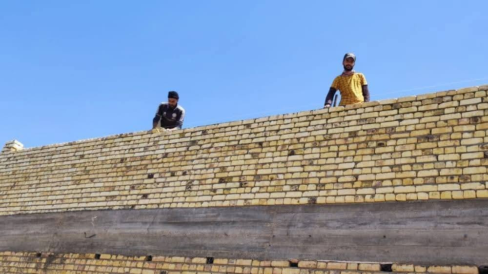 سلام عليكم خلفه بناء طابوك بلوك حجر مكطوعه وبليوميه 
***********
