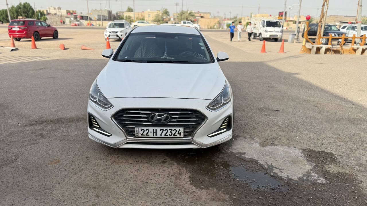 سوناته موديل 20 وارد كوري 3 قطع صبغ فقط بدون معجون محرك 2000 دوش رقم اربيل 
ماشيه 90 .. 

*********** البصرة, العراق
