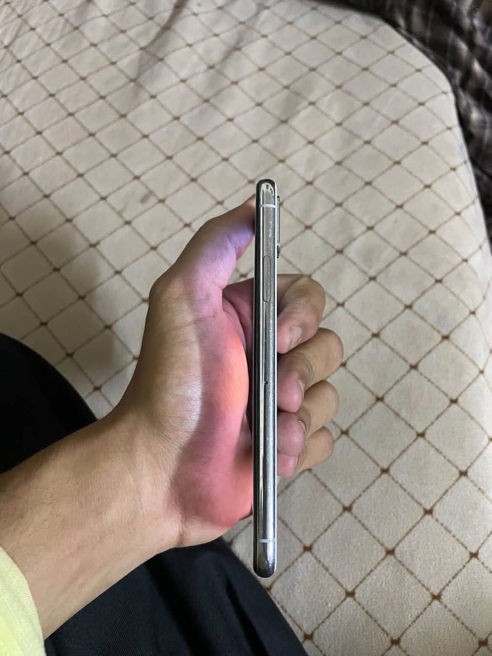 السلام عليكم
ايفون x 
ذاكرة 256 
بطاريه 78 بلااااادي ✅
جهاز وتر كلش كلش نضيف 
ممفتوح والجهاز يخبل 
السعر 160 وبي مجال بسيط 
مكاني بغداد الدوره 
***********
