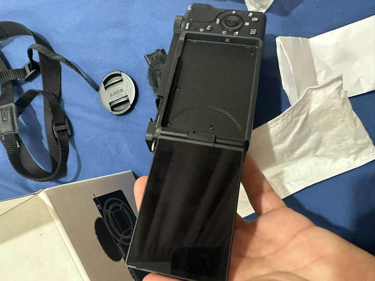 كامرة Sony zv e10 ii للبيع
كامره جديده استعمال قليل جداً
ملحقاتها كامله
سعرها 1،100،000 دينار
***********
