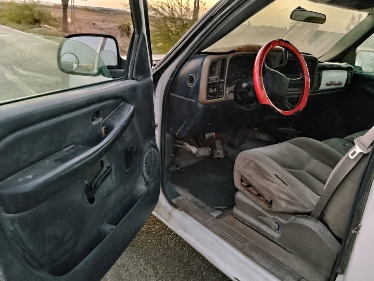 السلام عليكم البيع موديل 2000بصرة باسمي ***********
