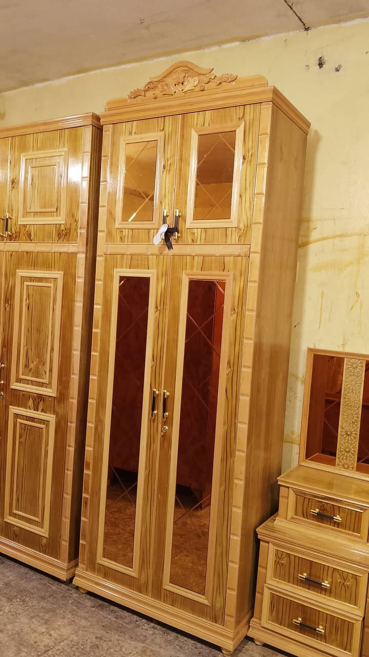 غرفة 6باب ملحق نقش زان فصال حديث شغل ثقيل فصال التركي العنوان حي الحدباء خلف مرطبات البحرين ت ***********
