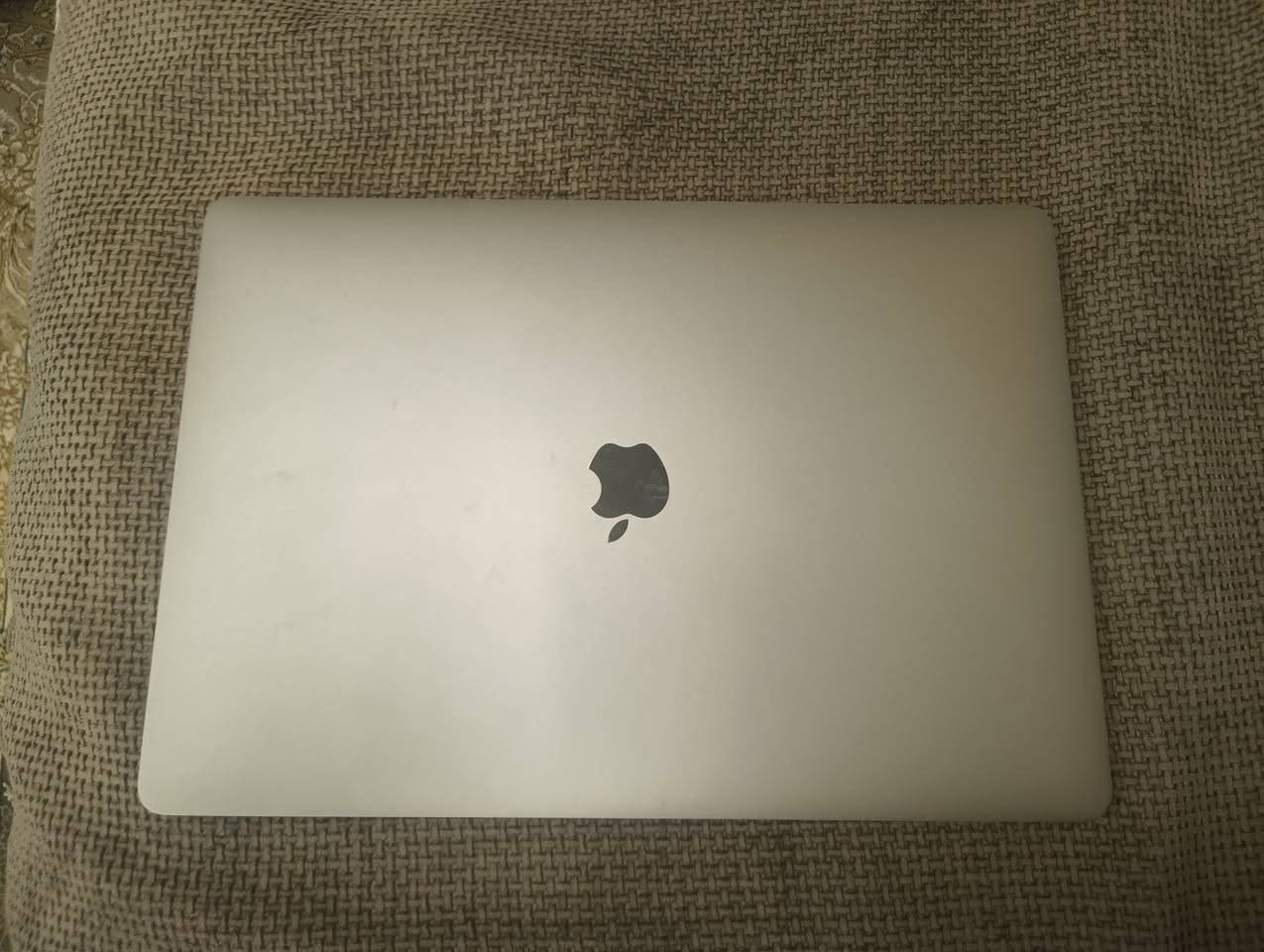 السلام عليكم
Macbook pro 2018
المعالج* core i9
الرام* 32G DDR4
التخزين* 512
الشاشة 15-inch
السعر المطلوب 750،000
للتواصل ***********
