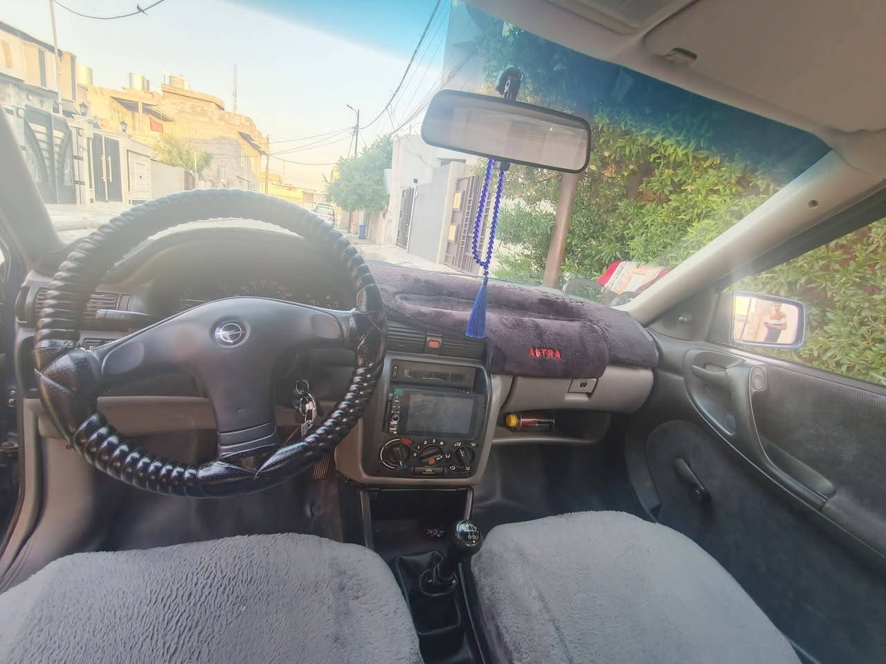 استرا 18 للبيع او ومروس عل حسب سيارة جاهزه كير محرك شرط. انا شرعي صبغ دواير  مكان حي  صدام
***********
***********.    سعر(43)) 
استرا 18 للبيع او ومروس عل حسب سيارة جاهزه كير محرك شرط. انا شرعي صبغ دواير  مكان حي  صدام
