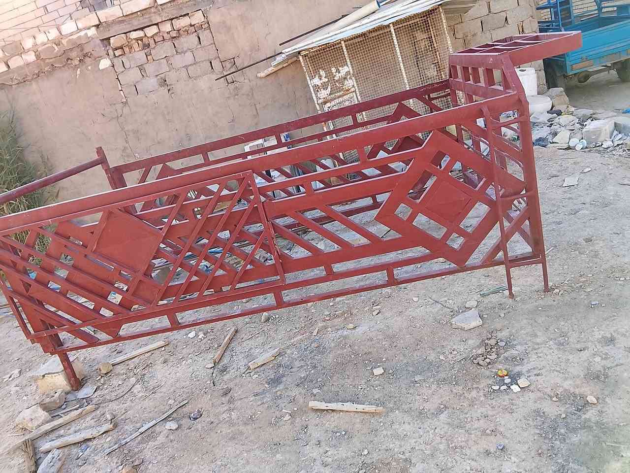 السلام عليكم محجر كيه فحل للبيع نظيف كلش  السعرب300 و بيه مجال مكاني في كربلاء و شراي بيه خير و يدلل و الاتصال على هذا الرقم.     ***********
