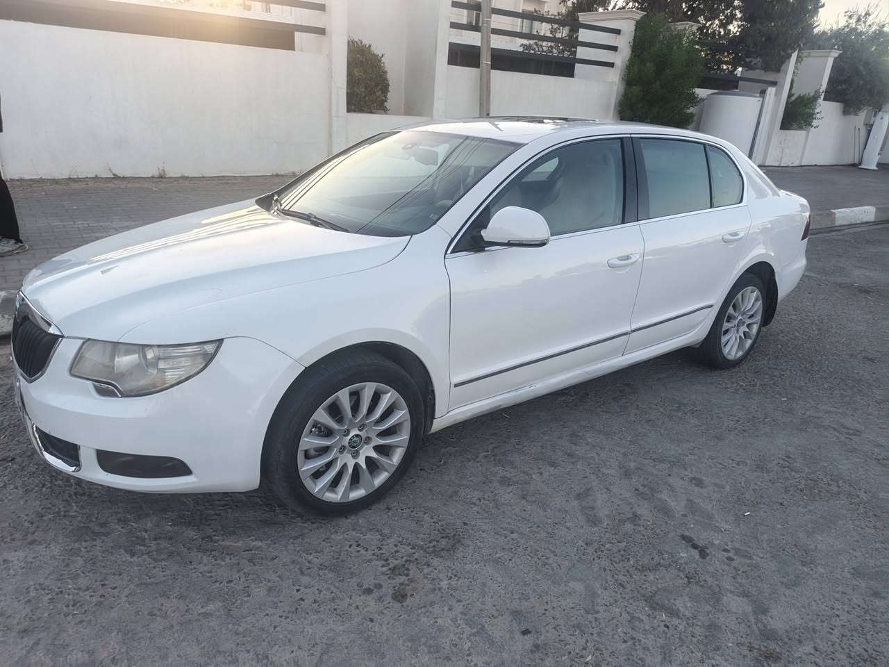 سكودا موديل ٢٠١٢ فول شرط تبريد كير محرك شرط ضرر ٢قطعه بنيد وجاملغ  سعر ٥٥بي مجال عليها ١٧او نص عليك
***********
