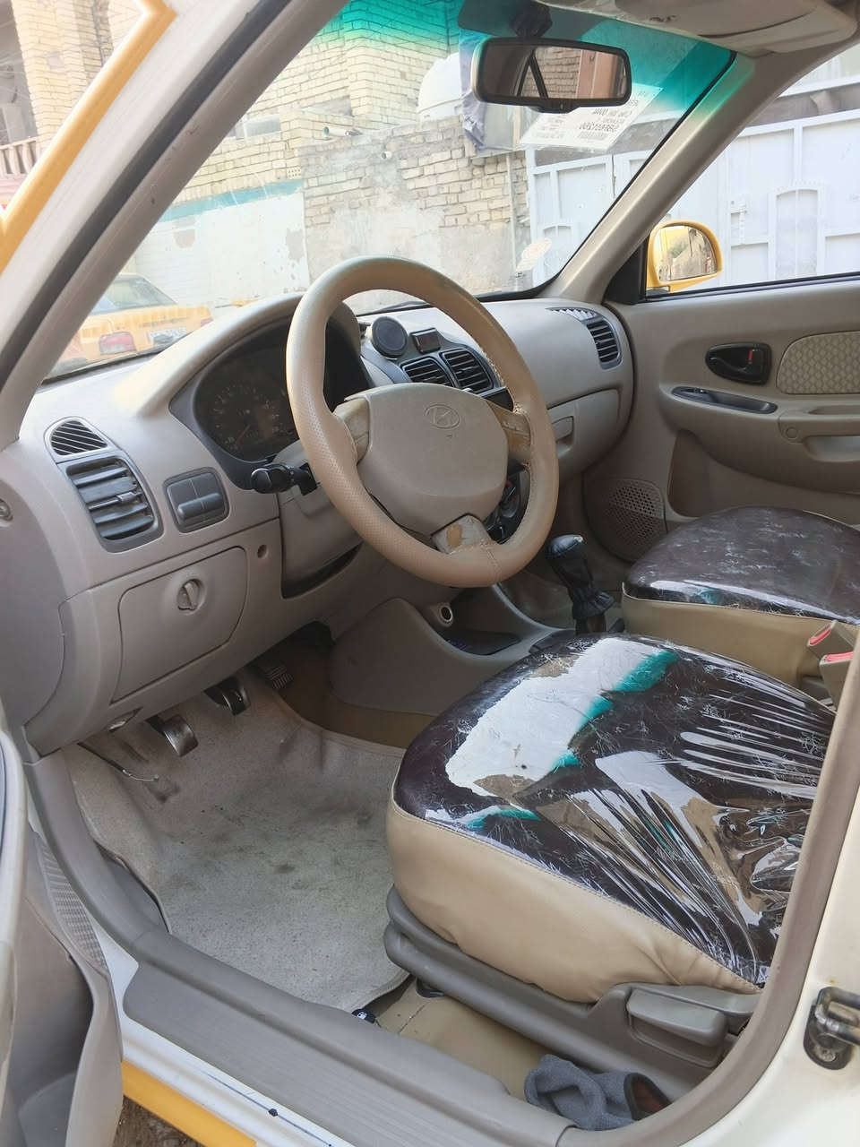 فيرنه 15 بيهه مكانات صبغ كيرمكينه تبريد مكفوله من الضربه سياره حلوه ناعمه احله من الصور 73 بيهه مجال *********** مكان السياره الضباط البلديات
