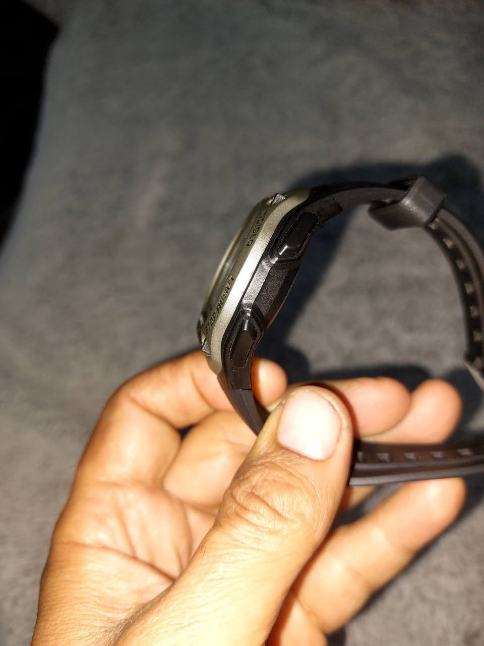 ساعة تايمكس ( Timex Ironman) نظيفه جدا جدا .. من اشهر تقنيات الاضاءة الليلية
خلفية الشاشة داكنة والأرقام تظهر بلون فاتح.

*********** واتساب

نص مكتوب في الصور:
- ١١:٠٣:٠٨ ٢٠٢٦/٠٩/٣٠ م 81