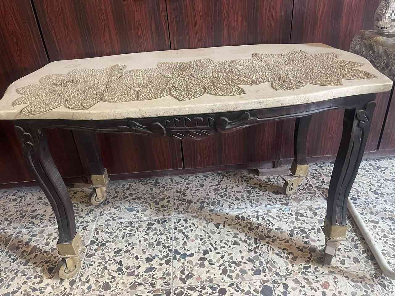 طبلتين • ملابس • الاسكان
