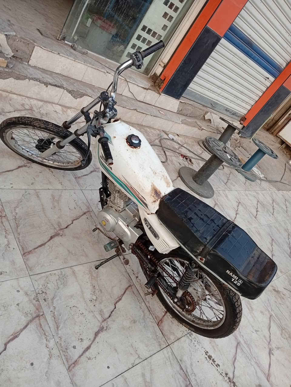 دراجه للبيع  اتصال ***********
