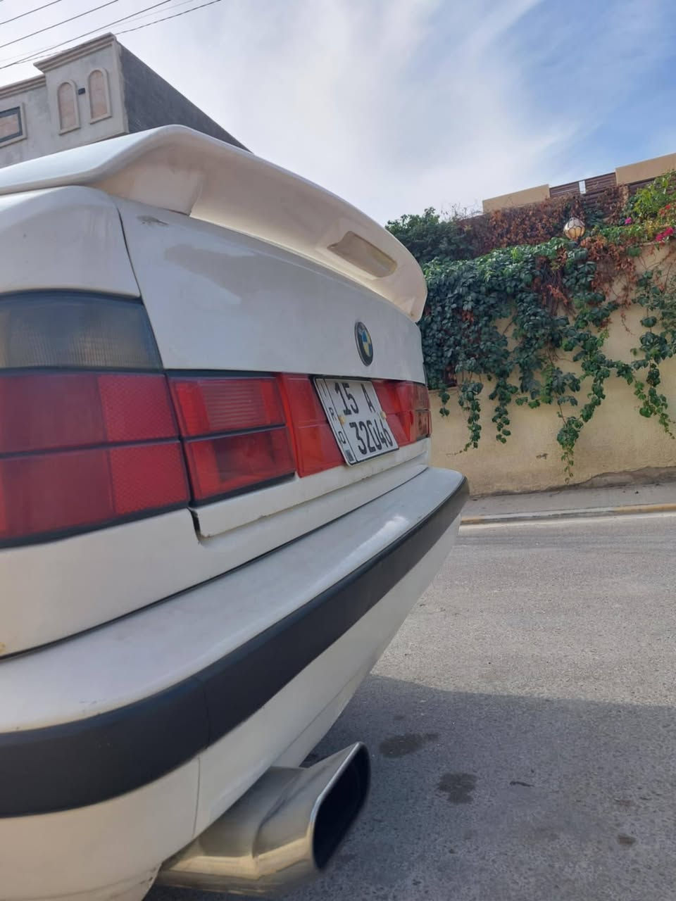بي ام موديل 92
سلايت شغال
كشانه كهرباء 
كهربائيات كلها شغاله 
ارقام انبار دولي جديد 
تحويل مباشر 
تبريد كير ومكينه  
تخم تاير جديد 
مصبوغه عام جماليه بدون حادث 

السعر 58 وبيها مجال بسيط 

مكانها الانبار الفلوجه 

***********

مكلف بلنشر
