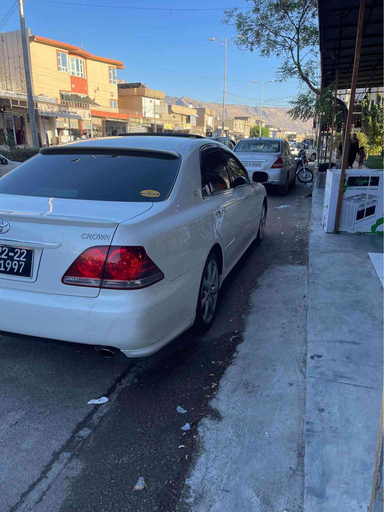 شاهینە ٢٠٠٥ساخ بی بۆ یاخ گەورەبەگەورە ١٨٢بی مەسرەف سی دووگمە ١٣٠هەزار رۆشتوە گیرو مەکینە نەکراوە تۆ دووبەسمەی بیلادی لەگەل شوین دەربەندیخان ژم *********** ژم *********** دار بنديهكان, السليمانية
