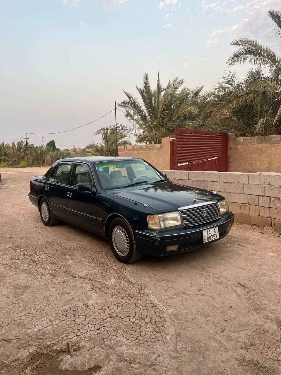 رأس ثور تكم كفالة عامة من الكص والنقل والعيب الشرعي سنوية جديدة باسمي ومشروع وطني مداور ثاني يوم وين ما يعجبك مواصفات السيارة.. 
مكينة 3000 أم البطل العملاقة 
تبريد ثلج 
حدادية 100% 
تخم تاير جديد 
دواخل نظيفة شوفة عينك 
كهربائيات شغالة كلها 
وسيارة أحلى من الصور وتجي وترايك  شرط 160 
مكان السيارة: ذي قار 
السعر: 95 وبيها مجال للشراي 
للتواصل: *********** 
اتصال أو واتساب 
ملاحظة: ما يعجبك السعر تكدر تعبر المنشور 
والله يوفق الجميع
