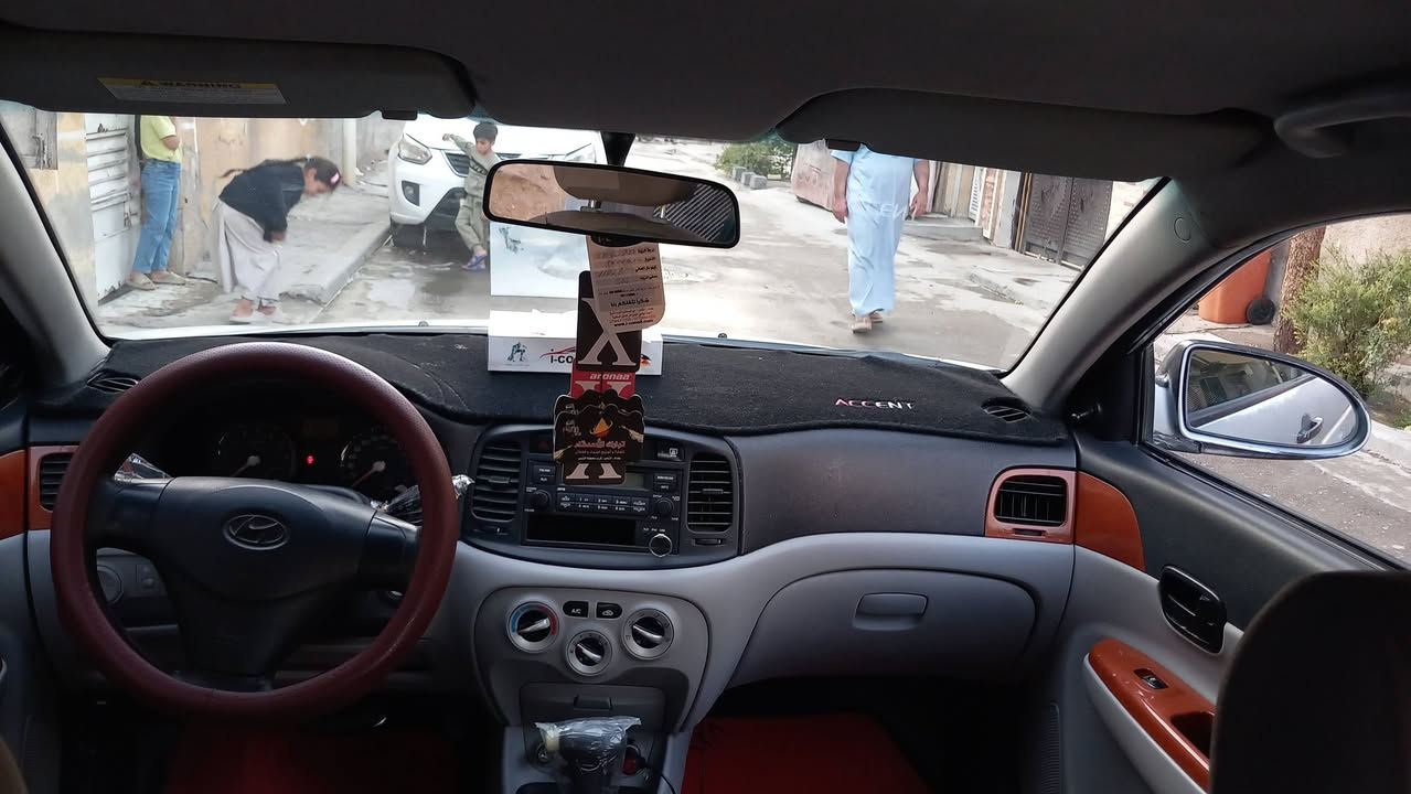 السلام عليكم شباب عندي اكسنت ٢٠٠٨ اوتو مكينه ٢٤٠٠ جديده تبريد يخبل ثلج صدر جديد  تخم تاير باتري جديد بغداد بسمي سنويه نهايه ٢٠٢٩ سياره حلوه عوزه صبغ حزام سعر ٧٧ وبيها مجال بسيط مكان السياره بغداد الشعب حي البساتين
هاتف ***********
