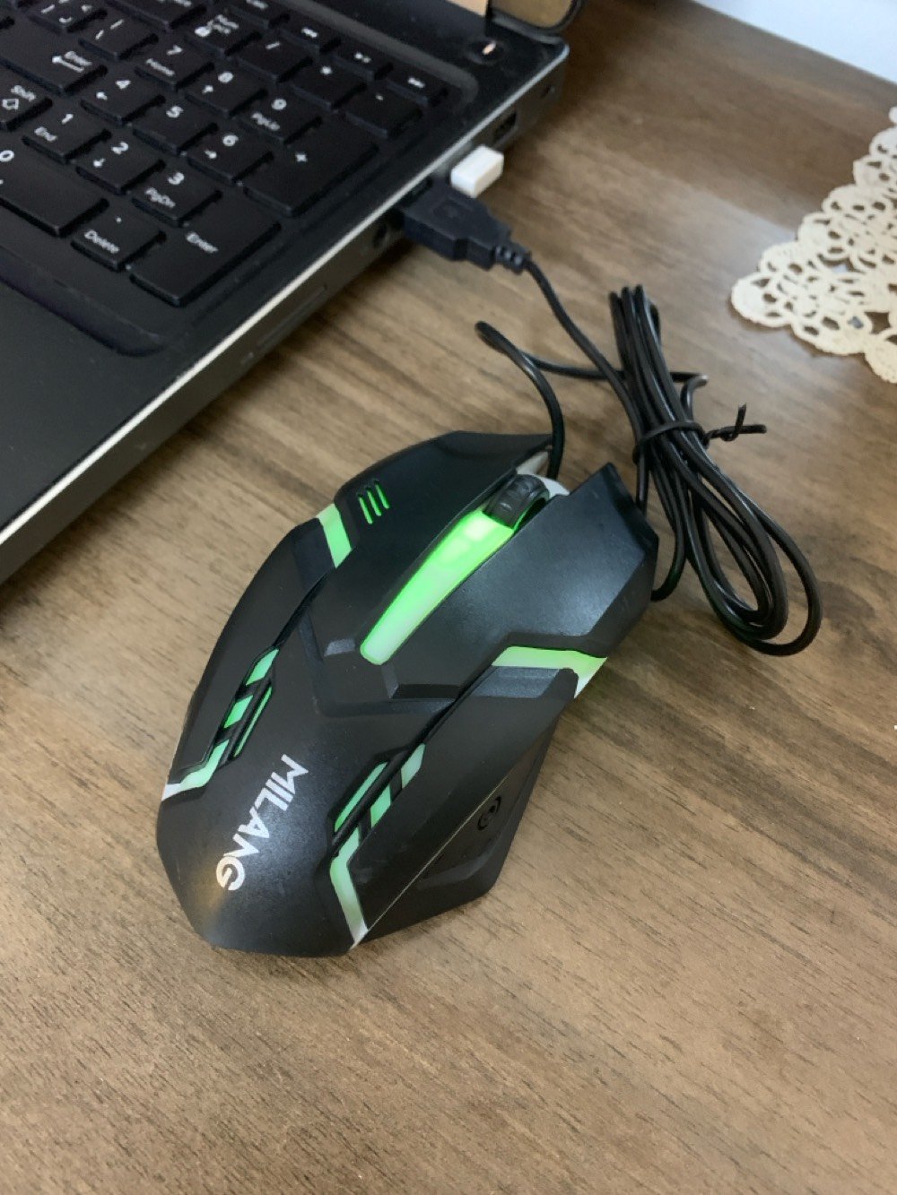 للمراوس فقط

🔥Dell pricishon 7510 نسخة الشاشه اللمس 🔥
.
💯الجهاز بمعالج HQ وكارت خارجي يفيد رجال الاعمال والمهندسين واصحاب المونتاج والالعاب 💯
.
معالج i7 من الجيل السادس HQ بتردد 2.70
برام 16 قابل للتطوير الى 64
وهارد 512 ssd قابل للتطوير سريع وممتاز
وكارت شاشه داخلي بسعة 8
والخارجي M2000M بسعة 4 كيكا
مع الشير يصبح 12
كيبورد ضوئي
شاشه لمس 10 اصابع
بطاريه جيده جداً مثل الورد
نضافه97%
حجم15.6
مع ماوس هديه والمحوله كذلك 
.
السعر375 بي مجال بسيط للشراي 
سكني بغداد الدوره
💐***********💐
.
ملاحضه التج ماوس شغال لكن الكلك الايسر يعلك سعره15 الف
.
رجاء اللي ميعرف قيمة الجهاز لتبخس بالسعر وربي يحفضكم 
.
تم تجربة الاوتوكاد
Gtav
فورتنايت
نضام كالي لينكس
فالورانت
فيفا 
بلاك اوبس
شغالات بأداء جيد جداً بفضل مواصفات الجهاز