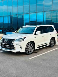 🚘✨ Lexus LX570 ✨🚘 📅 مۆدێل: 2016 🛣️ ماوەی ڕۆشتن: 170,000 کیلۆمەتر  🔹 بێ...