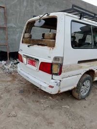 جنبي • ٢٠٠٩ • بدون تحويل