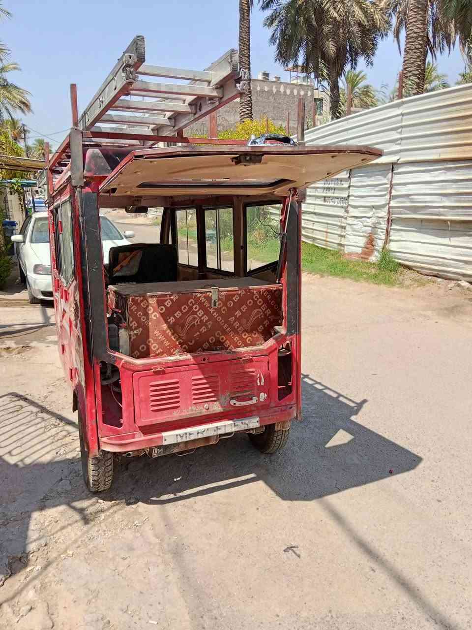 سلام عليكم عدي هاي الستوته للبيع راديتر مي براد دهن شغاله بس يرادلها كازكيت رايدها مليون ونص وبيها مجال ***********
