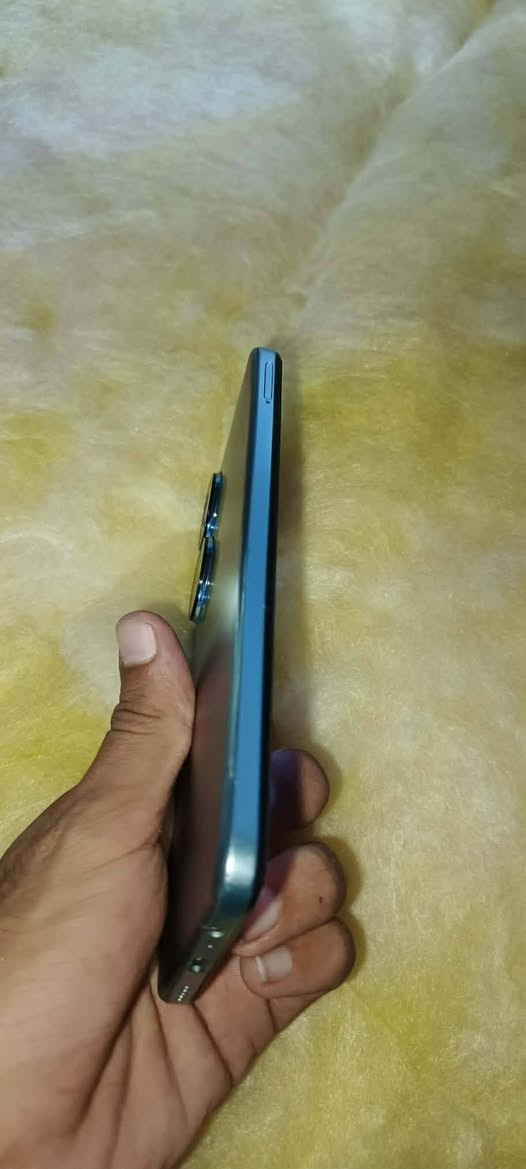 سلام عليكم جهاز هونرx7b للبيع وكع مني ولكامرات وكفن ماعرف شنو لسبب بطاريه ٦٠٠٠الاف كله شغال لجهاز ومابي خلل عده الكامرات من اطب عليهن يخرجني ذاكره ٢٥٦ مكاني بغداد الحسينيه مال راشديه سعره100 شراي يراسلني واتساب ***********
