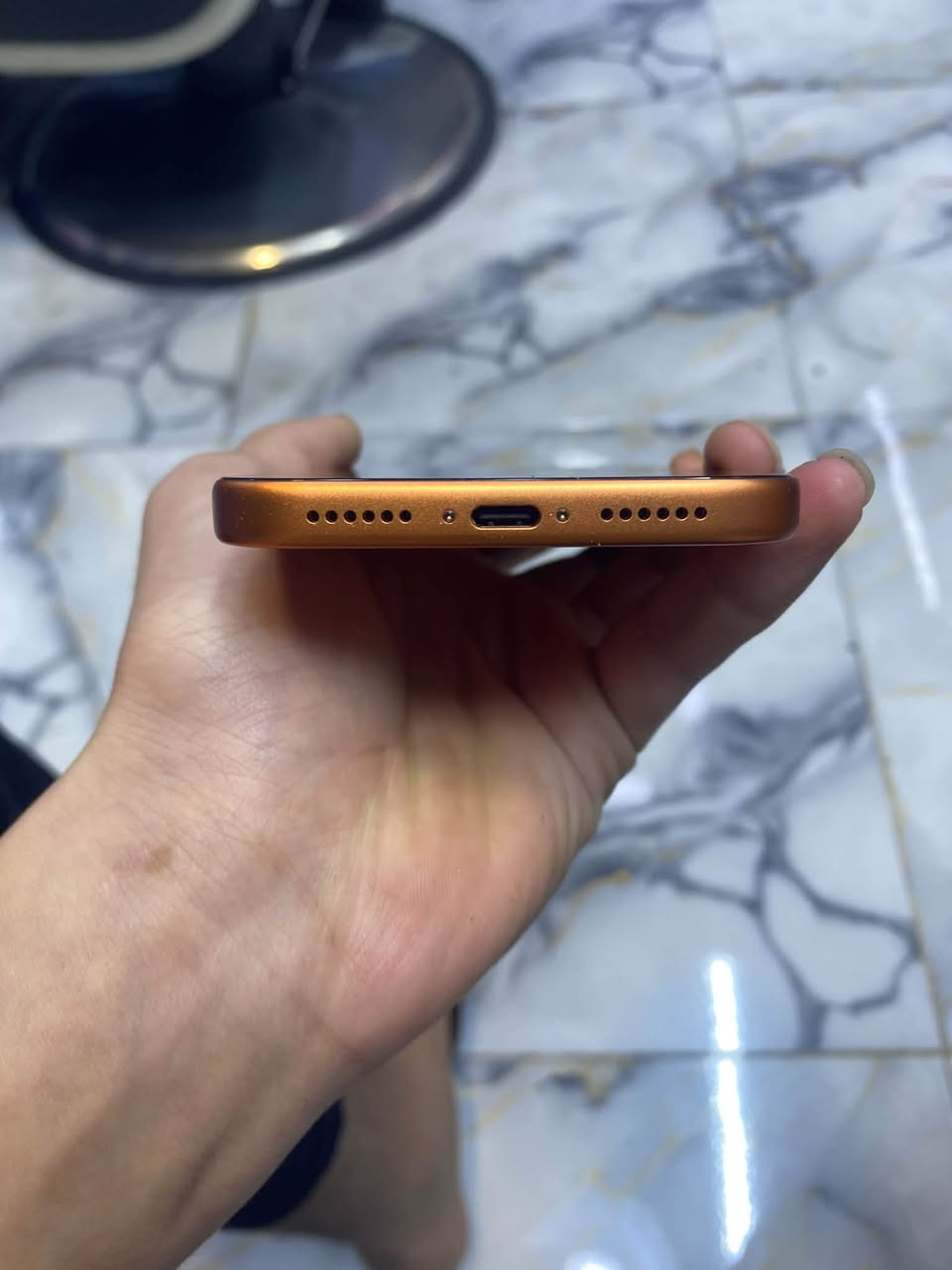 السلام عليكم أيفون 17برو ماكس الجهاز بطاريه 100🔋عدد دورات الشحن 59 جديد بس الشاشة نقص مكسورة أبيع طافي مكاني بغداد قرب مرور التاجيات السعر 650 وتحاتي للجميع الرقم ***********

