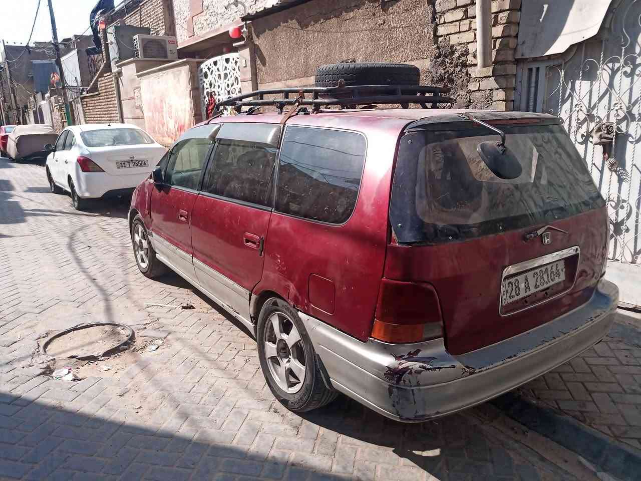 سلام عليكم من رخصه ابو الكروب عندي هونده سبعه راكب ستيشن للبيع او مراوس ب كيه عبريه فتون أو بريجو سيارة اربعه سرندر سيارة رقمهه نجف سيارة بغداد مدينة الصدر موديلهه خمسه وتسعين السنويه مجدده رقم نكليزي سعر خمسه وثلاثين وبيهه مجال رقم الهاتف *********** ابو حسين الكعبي
