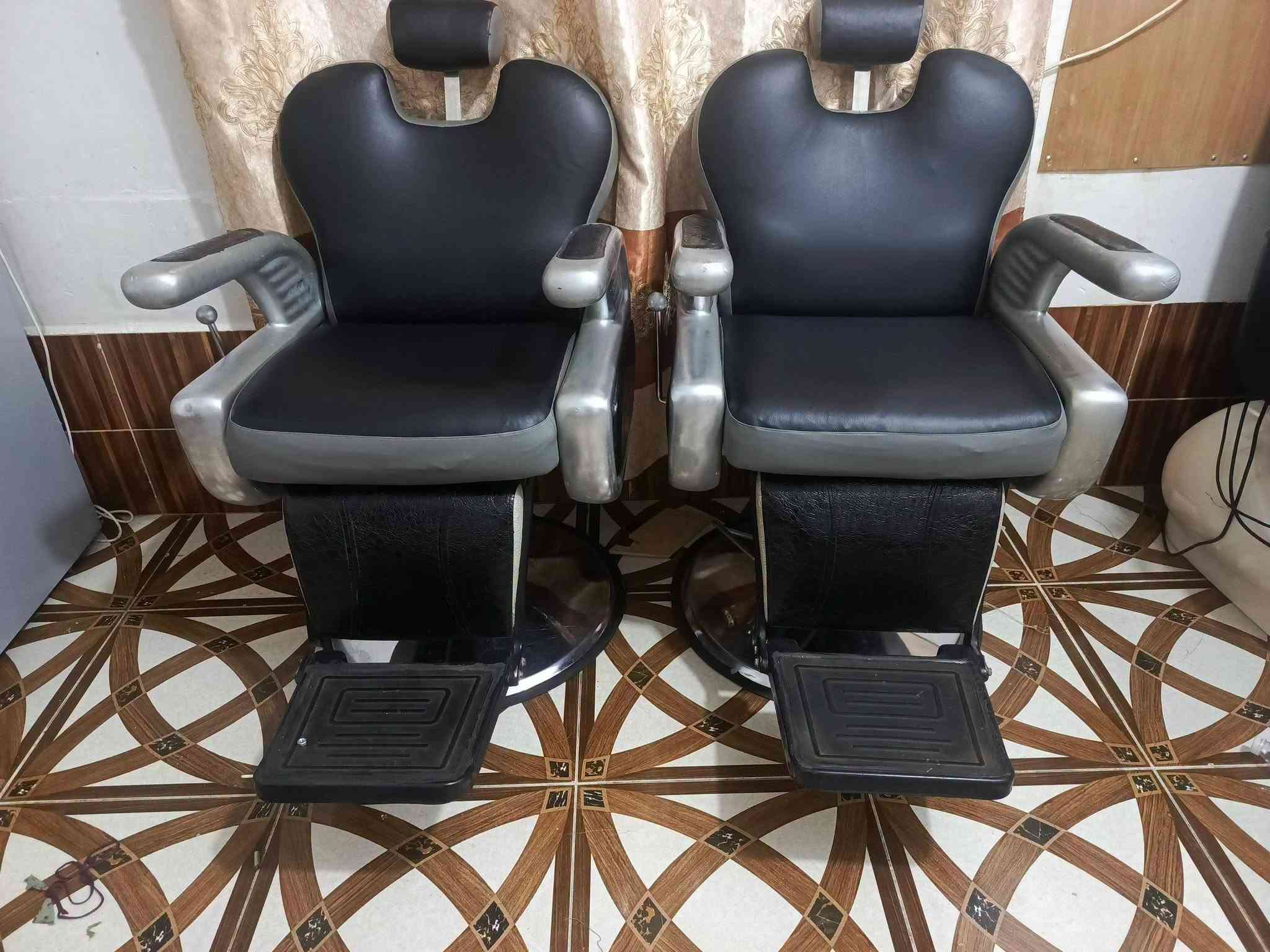 كرسي 💺 حلاقة عدد 7 او 9  كلش انضاف شغال  اخو الجديد مع ميز او مرايه
شبح 👻 اكبر حجي بل شبح 👻
الانبار القائم الكرابله 
السعر 
ع خاص 
او وتساب 
او ع رقم 📱
رجانه 
***********
