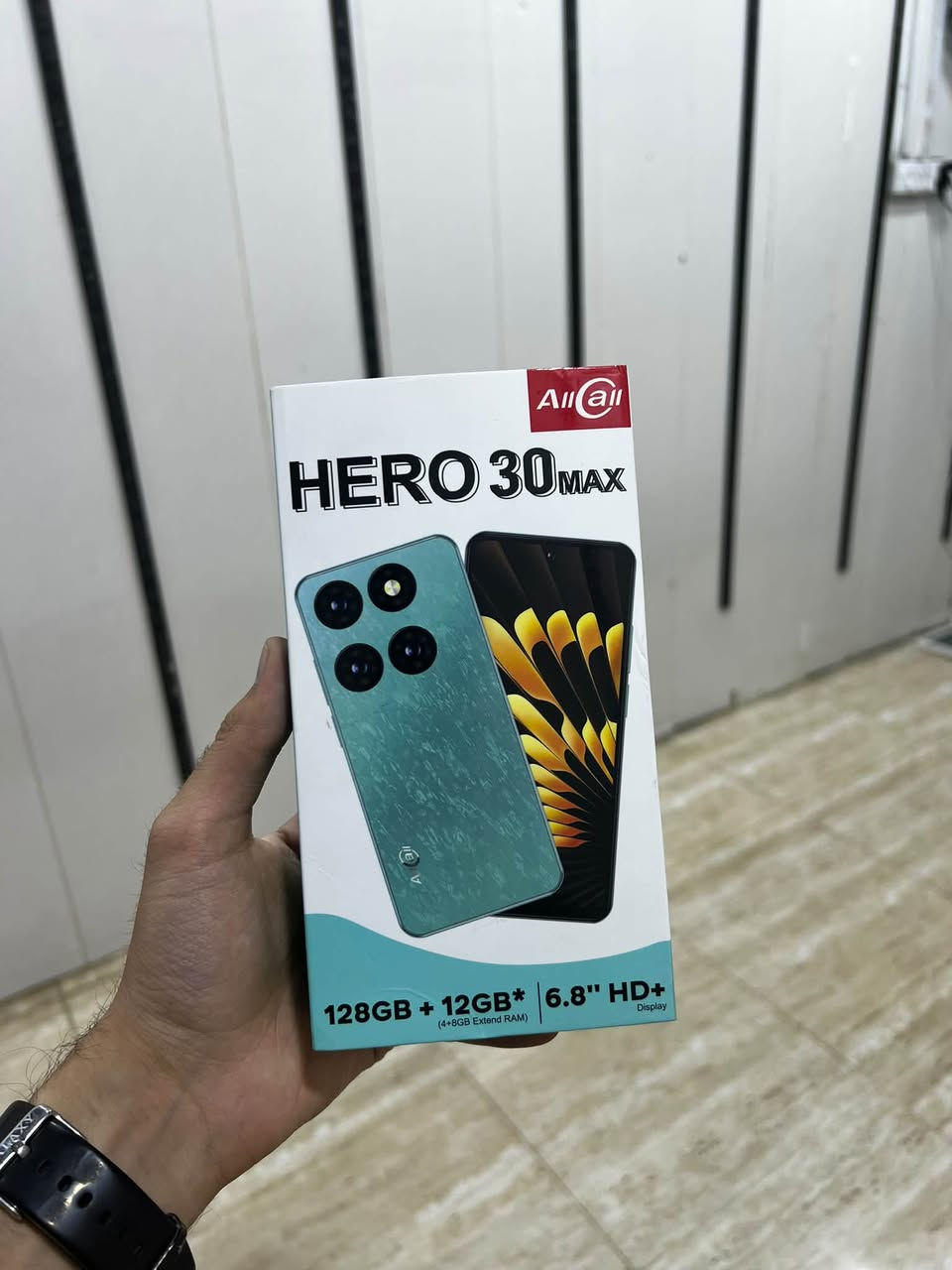 موبايل hero 30 max جديد غير مستعمل مع كامل ملحقاته السعر 160 الف للتواصل ***********
