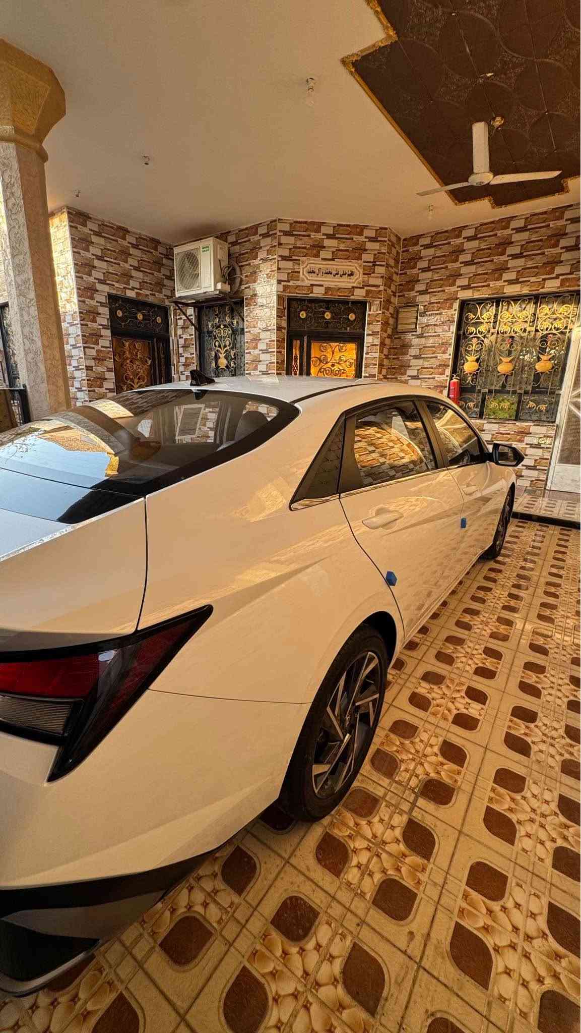 هيواندي النترا تجميع 2024 كفاله عامه ماشيه قليل 18 الف سياره جديده فول مواصفات للاخير  كلش رقم اربيل بسم شركه معروفه تريد وكاله تريد تحويل الي يعجبك مكان سياره البصره 📍السعر 136 الشراي يتصل *********** الزبير, البصرة

