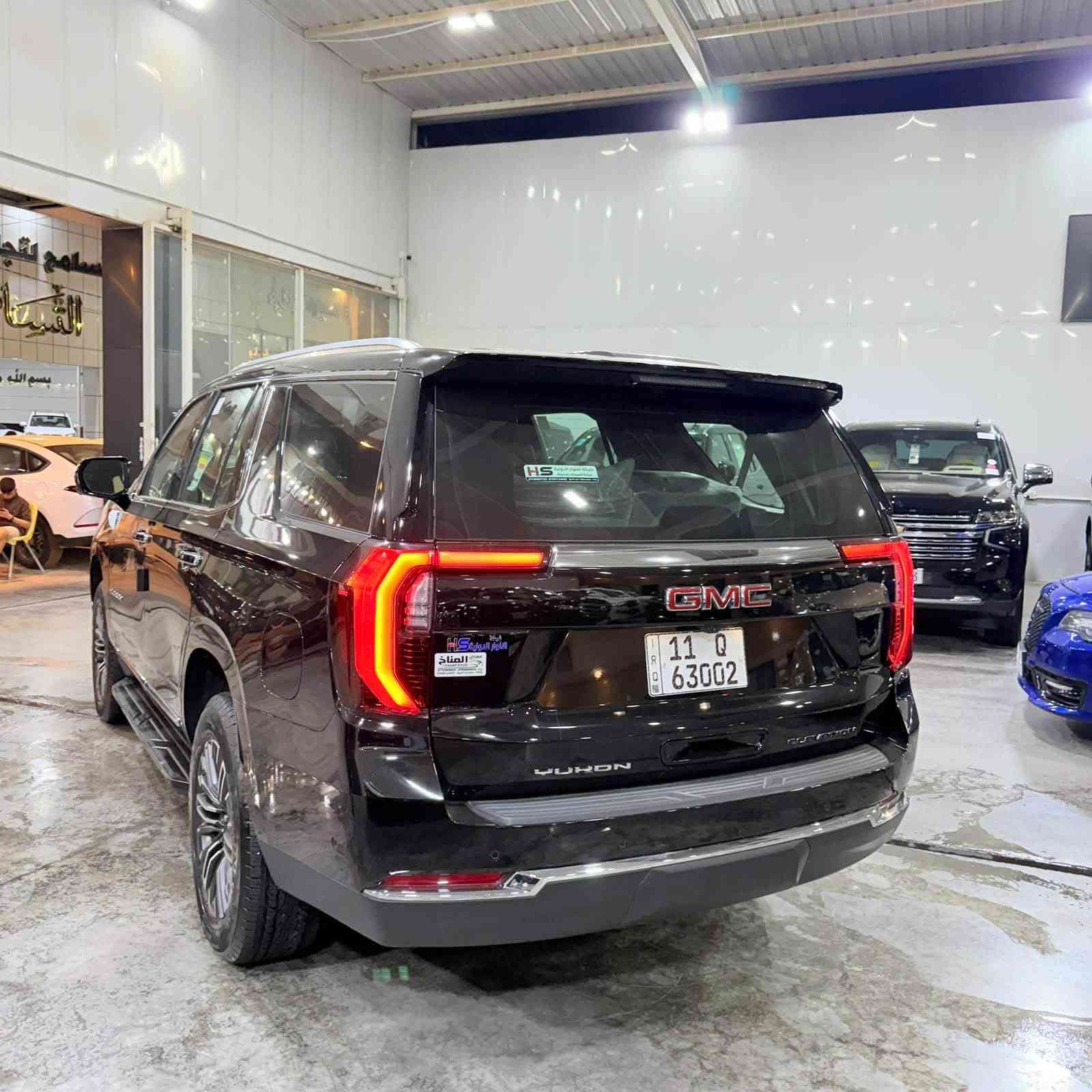 سلام عليكم

جمسي يوكن الفيشن 2025 

ا GMC Yukon ELEVATION 2025 

 خليجي وكالة المنصور 

 ماشيه 7 الف  

 موديل 2025

 حجم المحرك 5.3 V8 

 مفتاح التشغيل بصمة  

 تشغيل عن بعد 

 دفع ثنائي RWD

حساسات أمامية 

حساسات خلفية 

لايت زينون + LED 

 دخول بصمة ذكي 

 حجم الاطار R20 

 اشارة في المرايا الجانبية وكهرباء 

 ا ABS 

 دشبول شاشة ديجيتال 

 شاشة Apple Car play 

 سماعات سستم صوت شركه BOSE

 كاميرا دوارة 

لانارة الداخلية LED  

 مثبت السرعة Cruise 

 المودات والاوامر الصوتية 

 ا Bluetooth / T YPCE 

مخرج منفذ الطاقة 

السياره بعدها بحاله الزيرو
رقم بغداد 

مكان السياره بغداد البياع 

واي استفسار***********
