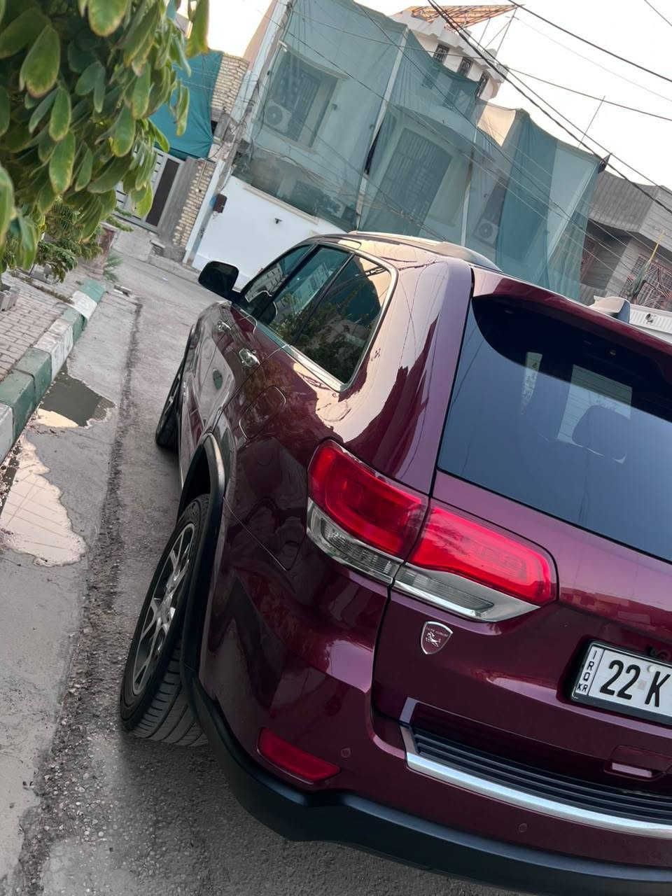 السلام عليكم جيب للبيع. الموديل 2019 رقم أربيل سنويه بأسمي 
هزه جديده تحويل ثاني يوم السياره حادثه موجود بالصور
اللون ماروني أمريكي ماشيه 50 فول مواصفات اللمتد كشنان  وسترين كهربائي خزن وتدفئه تبرين حساس خلفي رادر جانبي ب المري تبريد ثلج مكينه كير حداديه خير من الله 
السياره مكانه كربلاء السعر 210 للأستفسار ***********
