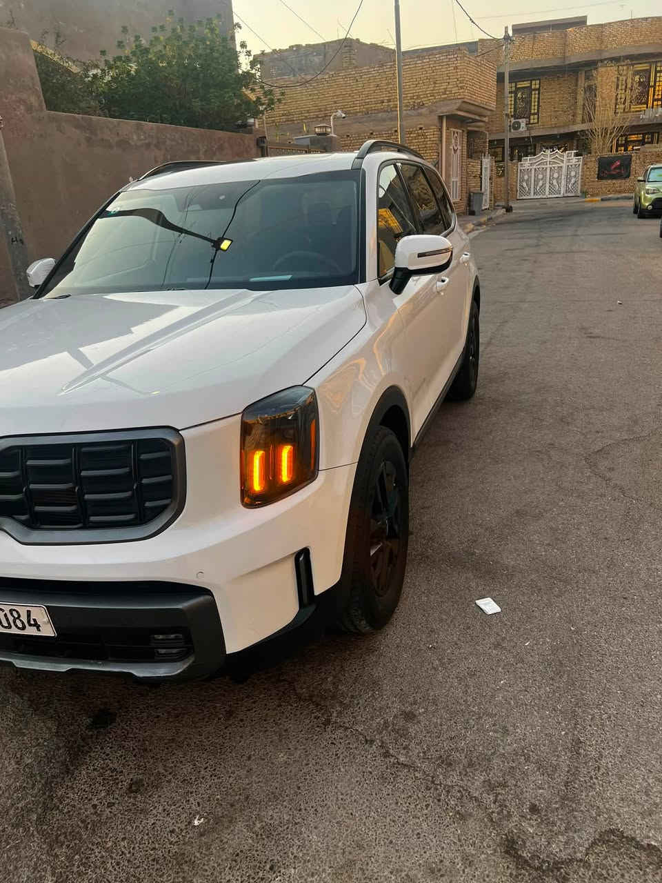 السلام عليكم للبيع او مراوس حسب القناعه كيا تولرايد موديل ٢٣ وارد امريكي مكان السياره واسط الكوت مركز المدينه السياره فول مواصفات ميحتاج ذكر المواصفات للاستفسار ***********
