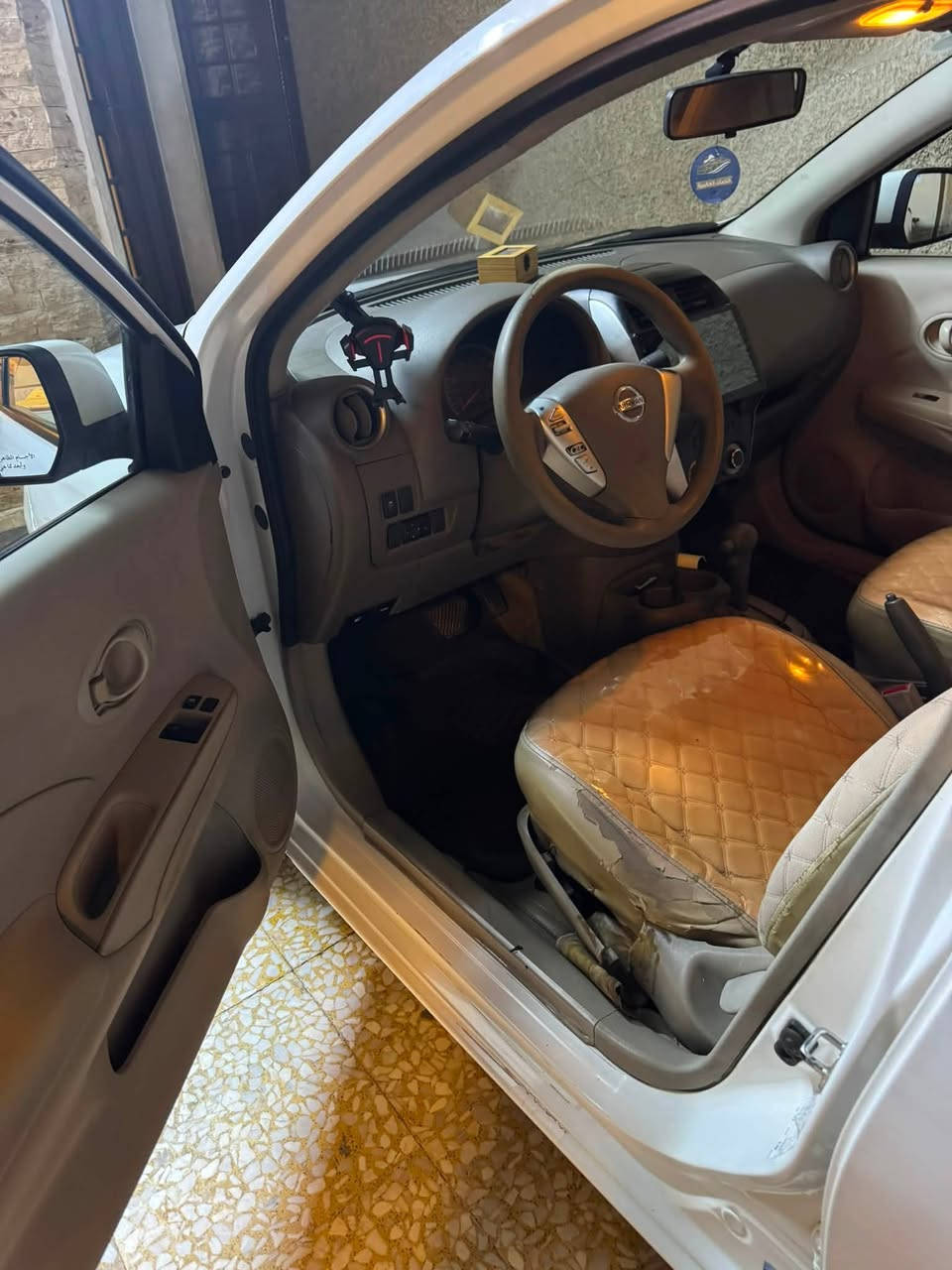 السلام عليكم
نيسان سني 2019
رقم بغداد  تحويل ثاني يوم
بيه ملاحظات بسيطه موضحه بالصور 
المكينه مفتوحه بس مابيه اي مشكله وكلش حلوه 
تبريد ثلج  
الواتساب ***********
رصيد ***********
السعر 92وبيه مجال
