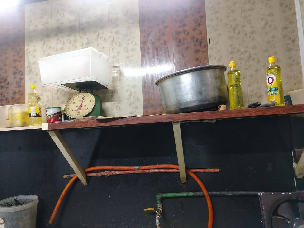 محل للبيع • شوايات دجاج • الاربعين مقابيل العناب