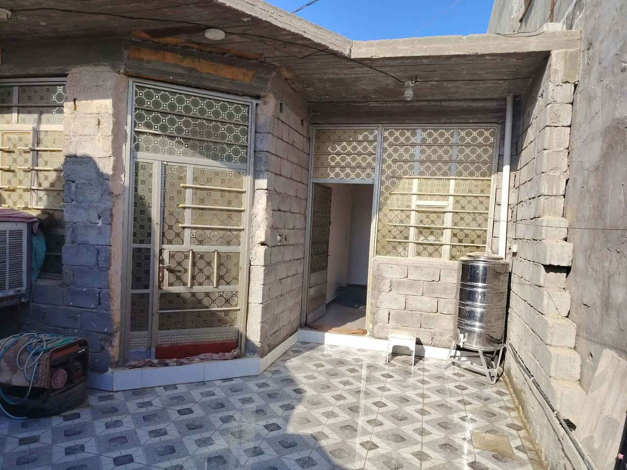 بيت للبيع طابق واحد مساحه ١٢٥ م وقف قادري السعر 33وبي مجال بوفيه للبيع صاج السعر 100قفل العنوان بعقوبه باب الدرب الشراي يراسلني خاص @إشارة
