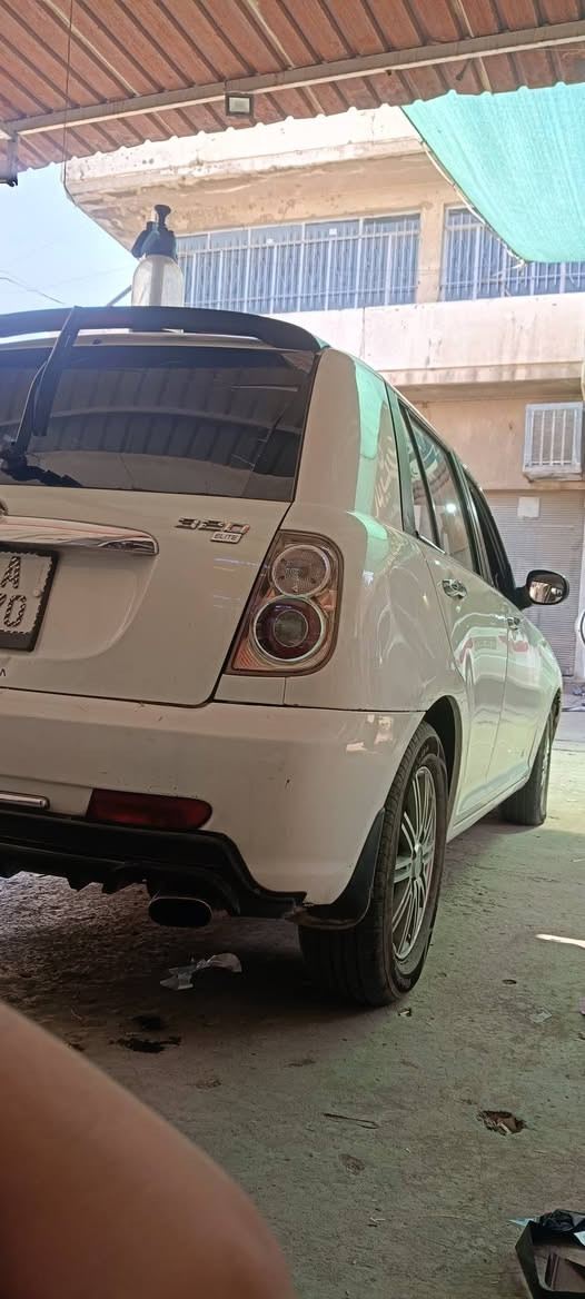 سياره ليفان للبيع جير ماكينه شرط تحويل شرط السعر 41.    ***********
