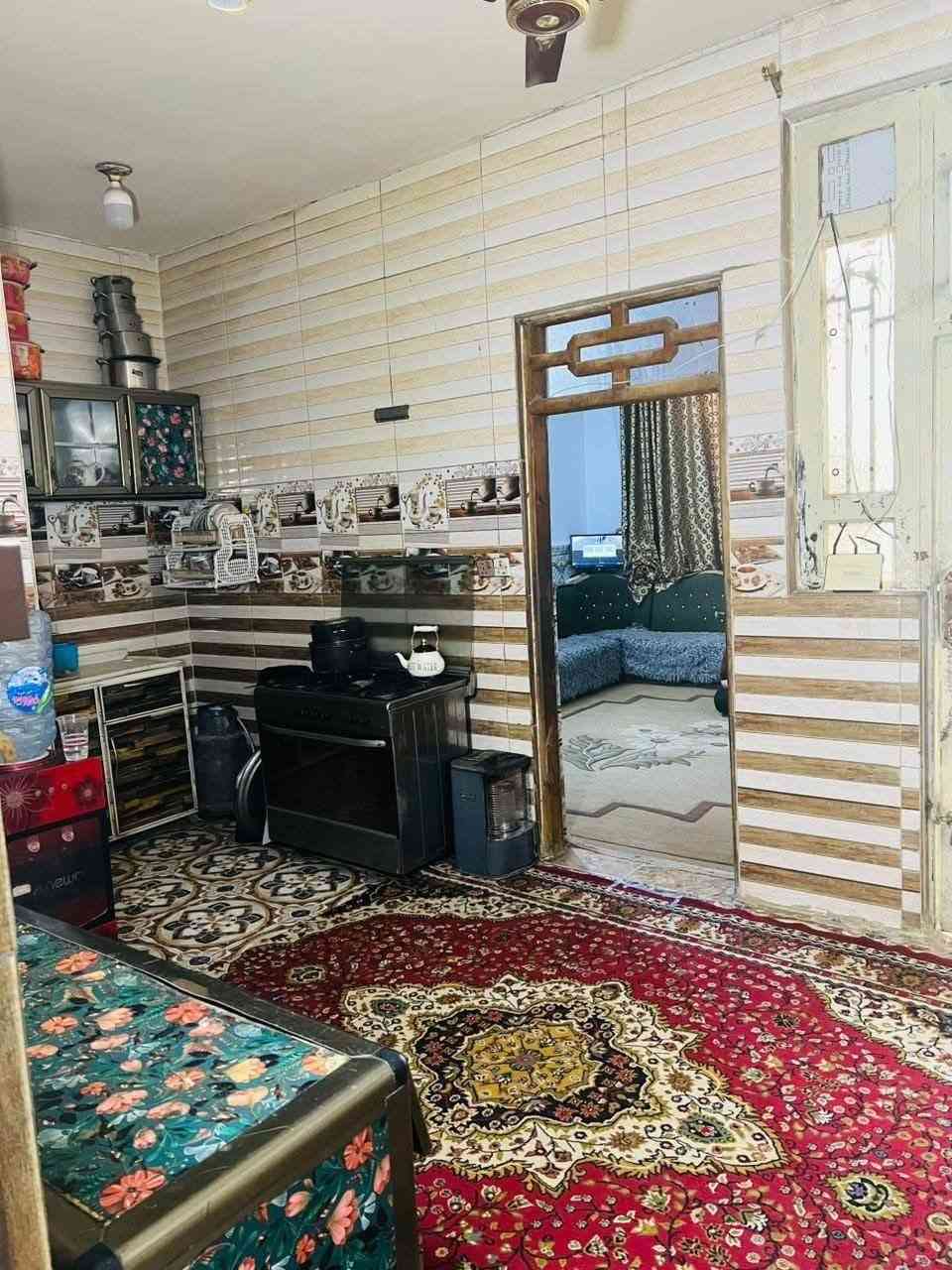 السلام عليكم دار للبيع المساحه 100متر
يتكون من طابقين الطابق الاول يتكون من صحيات وطرمه واستقبال ومطبخ وصاله وغرفه والطابق الثاني يتكون من ثلاث غرف وبيتونه 

العنوان حي الاسرى الزراعي الفرع الي مقابيل محمد سياب 

يبعد عن الشارع تقريبا 200متر 
خدمات كامله كهرباء وماء ومجاري وكيبل ضوئي 

للاستفسار اكثر 
***********

او مراسله الصفحه
زراعي سند25
