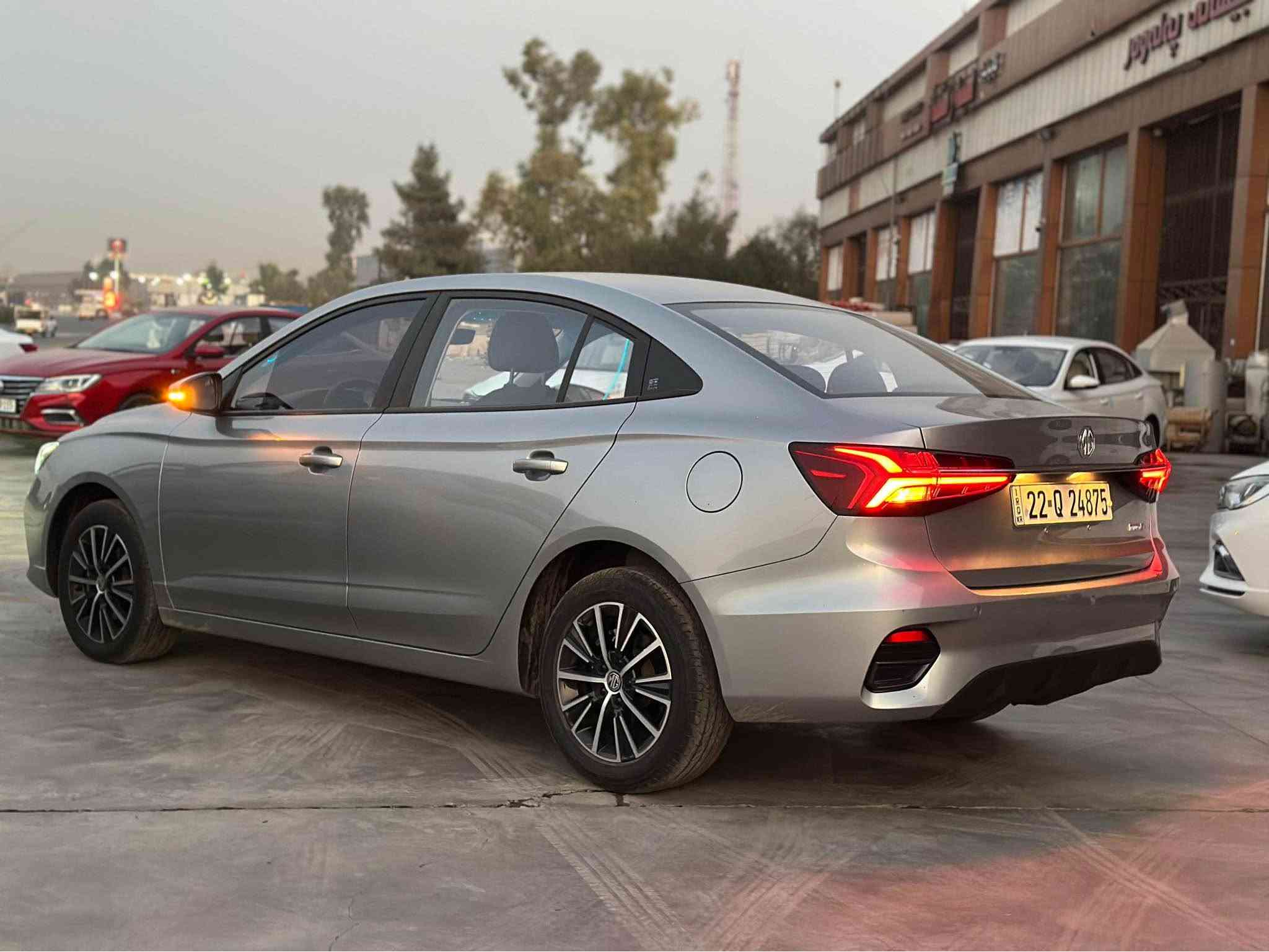 MG 5 2025 Comford 🔥

مواسەفات : پێش و پشت لید ، ویل کەپ ، ئاوێنە ئیشاڕە ،شاشە ، حاسە ، بڕیک بەسمە ، ئۆتۆ هۆڵد
لیدی ١٨ پارچەی بۆ بەستراوە 
تەنها ٢٠ هەزار ڕۆشتووە 
سەیارەکە زۆر زۆر خاوێنە 
سبوغ تەعدیل گێڕ مەکینە بە شەرت 
تەنها نەرمە تەزرەکی زۆر وردی هەیە 
نرخ : 108$ 🔥🔥
پەیوەندی ؛ *********** أربيل, العراق
