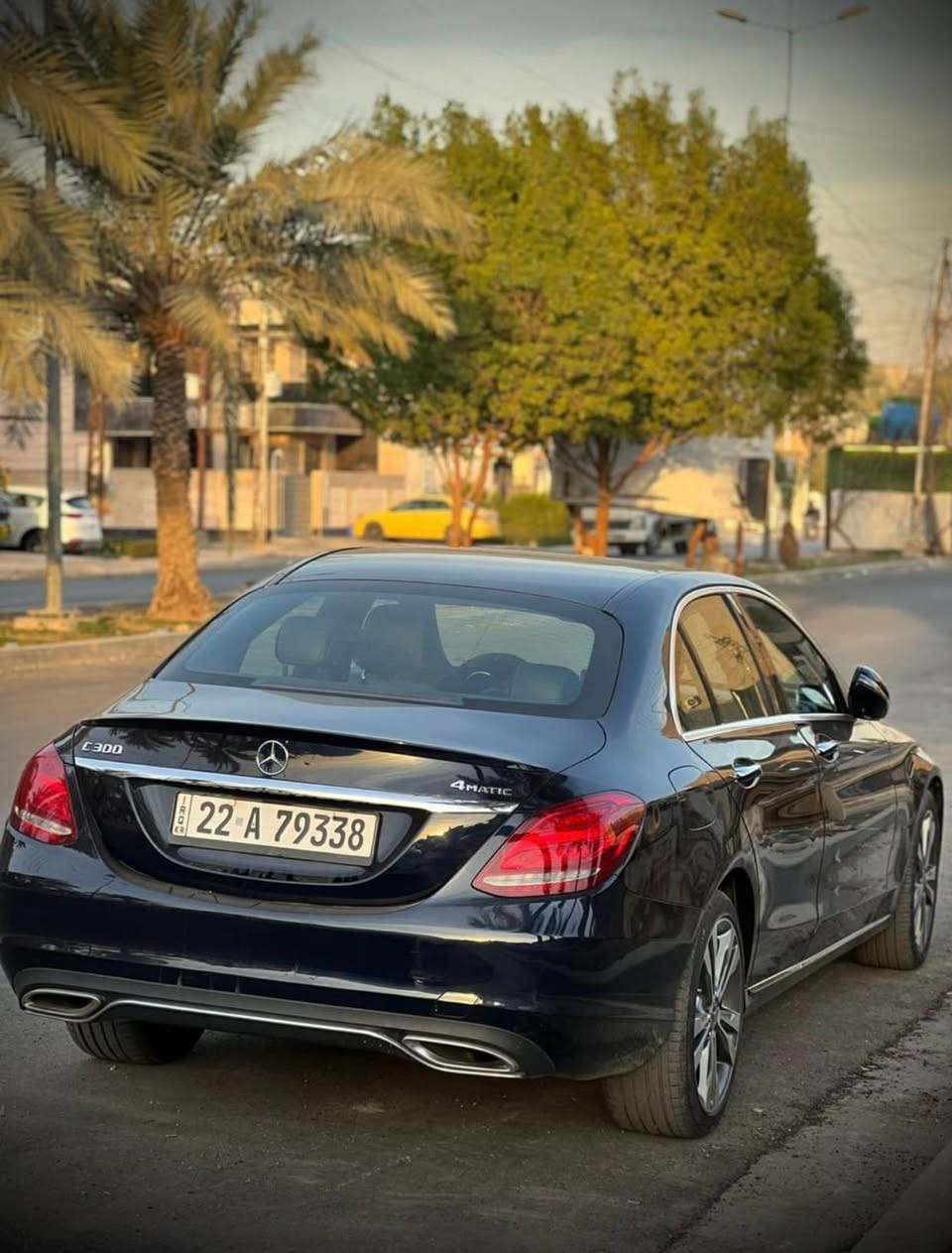 مرسيدس  C300 موديل ٢٠١٨ للبيع 
السياره فول فول موصفات 
دبل ماوس 
بانورما 
وين كب ١٨ 
داخل اسود 
كشتات تدفئه 
محرك ٢٠٠٠ تيربو 
فور متك 
لايت لد 
السياره لونها نيلي 
ماشيه ٨٩ الف كيلو 
حادثها جانبا امامي 
بدون ايرباك 
السياره باسمي ثاني يوم التحويل او وكاله 
السعر المطلوب ١٦٥٠٠ 
***********
