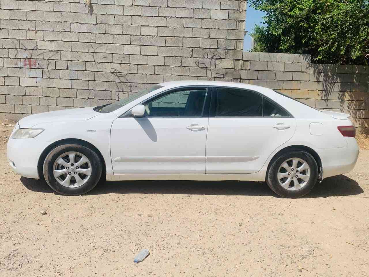 لبيع كامري موديل 7 ضرر باب السايق فقط سعر مناسب 93  تحويل مباشر ***********

