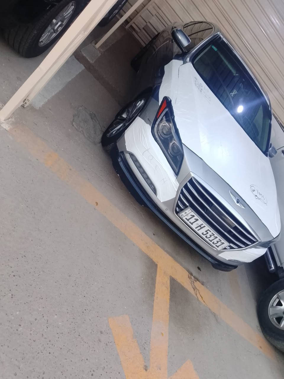 سلام عليكم جنسسز موديل 16 فول مواصفات سياره تئفة تبريد نضيفه سياره مال بيت رقم جديد هزه جديده،،سعر 130,,بيه مجال،،،***********
