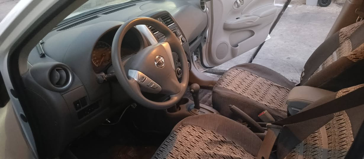 نیسان لاکشمی بای 2019
110هەزار ڕۆییشتیە
سەنەوی هەتا31نوێیە بەناوی خۆمە
دووپارچە سبوغە چاملغی پشتەوە لەگەل سندوقی 
فایبەر وەتسئاپ *********** أربيل, العراق
