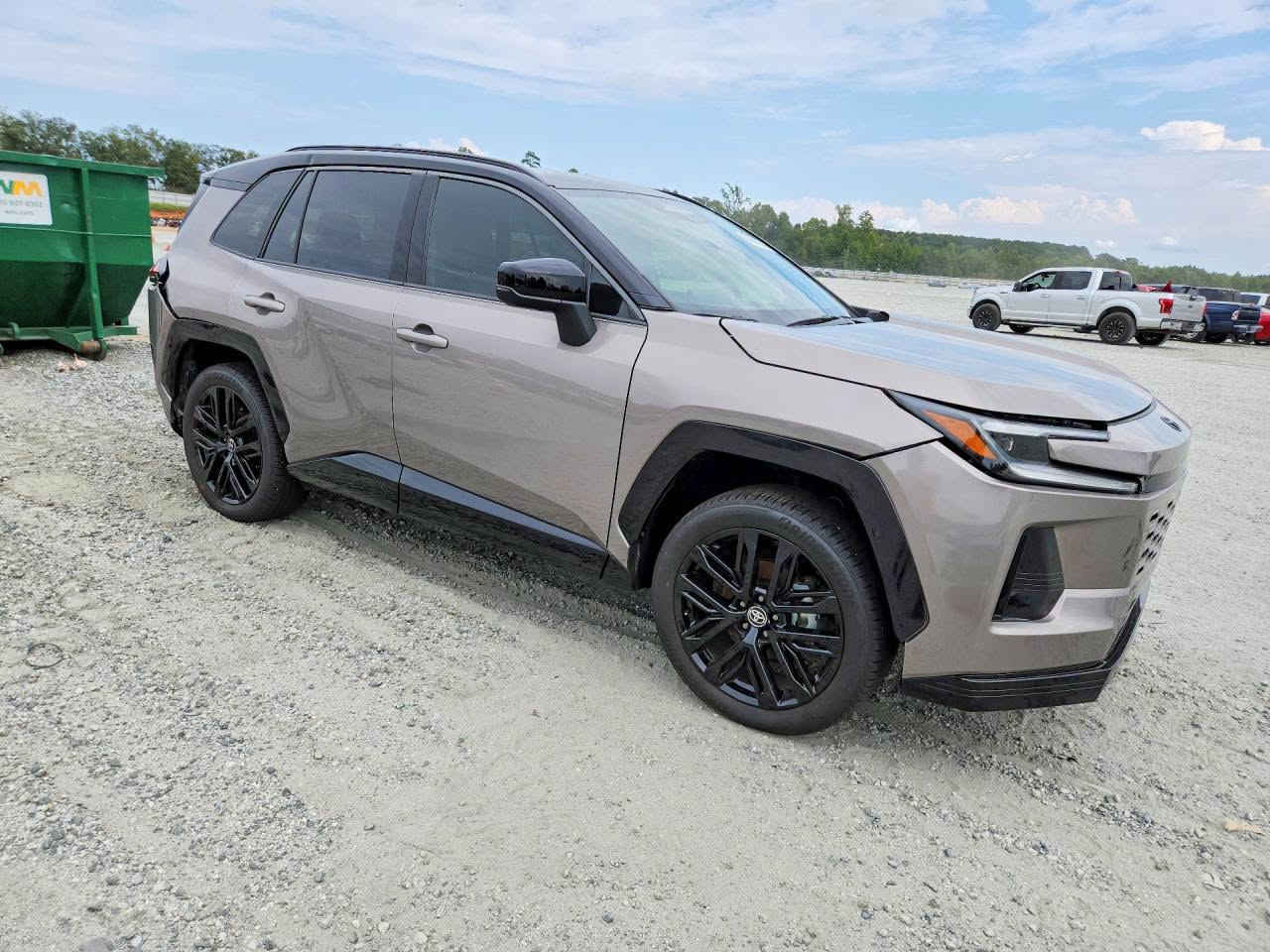 ✨ نشات للمزادات الامريكية ✨
تفاصيل المزاد :
🔹 تاريخ المزاد: 2026/9/30 الاربعاء
🔹 نوع السيارة: 2026 TOYOTA RAV4 XSE
🔹 السعر : حسب المزاد
🔹 الضرر: مرفق بصور تفصيلية 
🔹 المسافة:  11,948 mi
🔹حجم المحرك : 2.5L 4
6-9-6-8-1-8-6-6
🔹 خدماتنا:
◀ استيراد السيارات من كافة الولايات الأمريكية.
🚢 شحن سريع إلى الوجهات التالية:
ميناء أم قصر ⚓
ميناء جبل علي 🚚
ميناء مرسين 
إقليم كردستان (من الإمارات) 📦
🤝 توفير وكيل خاص لتعقيب معاملات السيارات الحرة والمعوقين.
◀شراء قطع غيار من دبي 
🚘تصليح سيارات في دبي 
🚘عرض سيارات الزبائن 
📊 أسعار تنافسية تشمل النقل الداخلي والبحري.
📍 الموقع:
كركوك- شارع قدس فرع ماركت روما 🏢
🔹 للمزايدة على السيارات:
👀 يمكنكم زيارة المكتب للاطلاع على السيارات المتوفرة.
📝 نوفر كشفًا تفصيليًا للسيارات المتضررة يشمل تقريرًا كاملًا وصورًا، متاح للاطلاع في مقر الشركة.
⏰ أوقات العمل:
يوميًا من 4 عصرًا إلى 12 منتصف الليل.
❌ عطلة المزاد: يومي السبت والأحد.
📞 للتواصل:
📱كركوك  : *********** 
📱كركوك  : ***********
TikTok: https://www.tiktok.com/@nashat_cars?_t=ZS-8t0UWWlL5JS&_r=1
🌟 نتشرف بخدمتكم وزيارتكم

نص مكتوب في الصور:
- 65951866
- 69681866