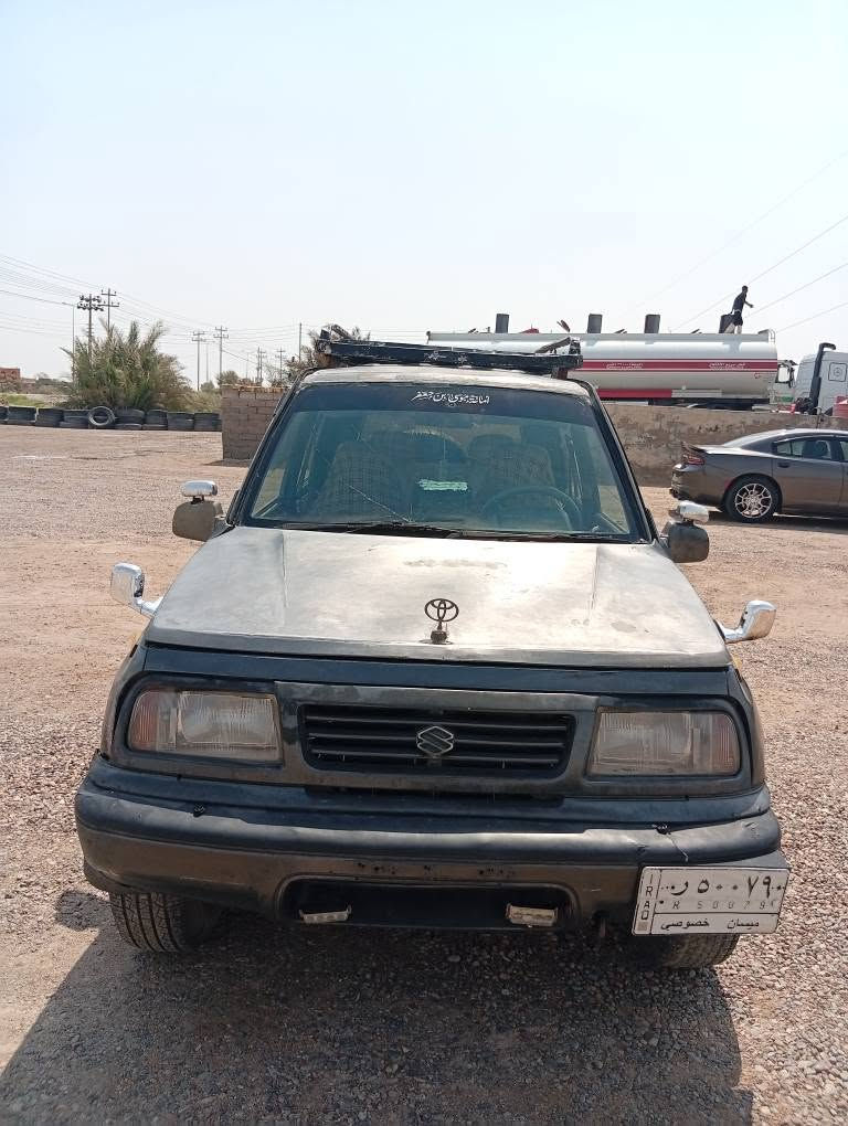 *🚙 للبيع سوزوكي فيتارا دبل قمارة - موديل 1993 🚙*
اللون: رصاصي رمادي
رقم السيارة: ميسان الماني
السنوية: كارتونية منتهية

*التفاصيل:*
المحرك 4 سلندر ونجي - بيه خيط بخار بسيط
بيها باب السايق مبدل
البدي: شوف العين، نظافة جيدة
البيع: ابيع اصوليات وتحويل مضمون

*السعر:* 28 ورقة وبيها مجال للشراي الصدك

*العنوان:* البصرة - القرنة

*للاستفسار:*
واتساب: ***********
اتصال: *********** البصرة, العراق
