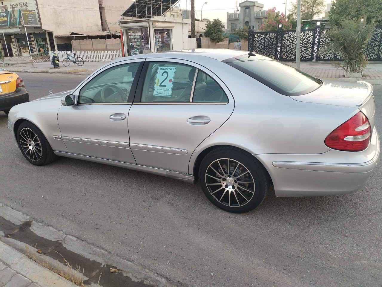 سلام عليكم مارسيدس 2005 اس 300 سياره بيها نص جامرلغ فقط طرف سكن بدون دواخل سياره جهازه من كل نواقص السعر 125 وبيها مجال بصيط
***********
